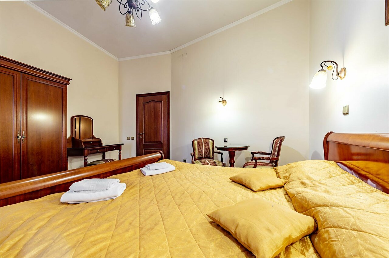 Гостиница Времена года Санкт-Петербург