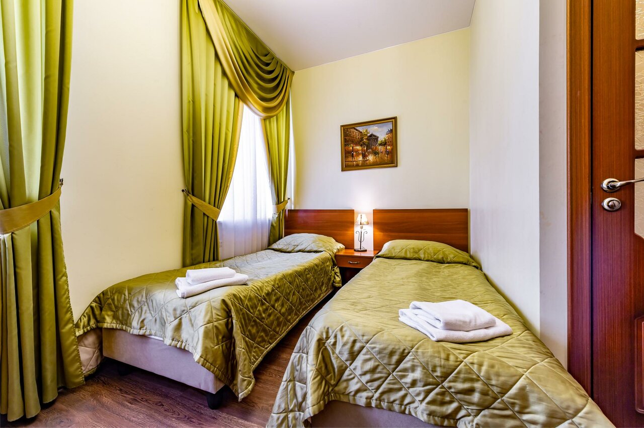 Гостиница Времена года Санкт-Петербург