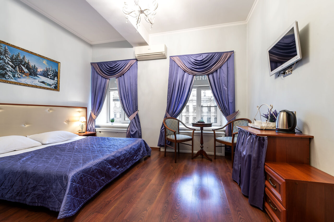 Гостиница Времена года Санкт-Петербург