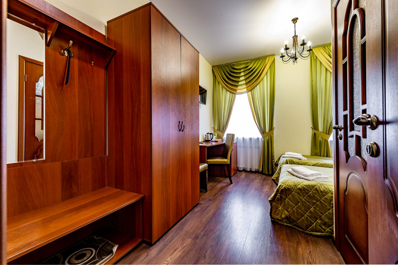 Гостиница Времена года Санкт-Петербург