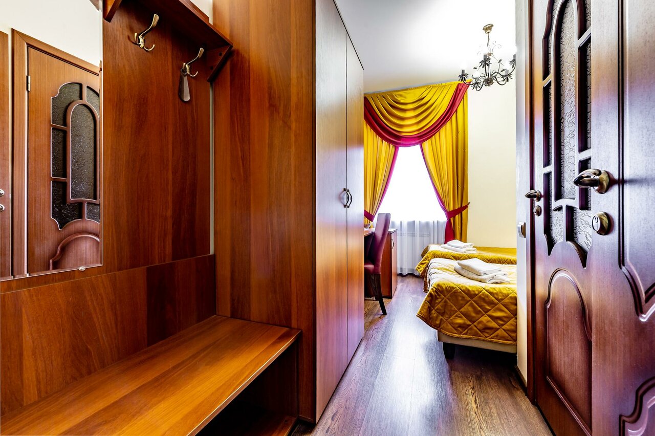 Гостиница Времена года Санкт-Петербург