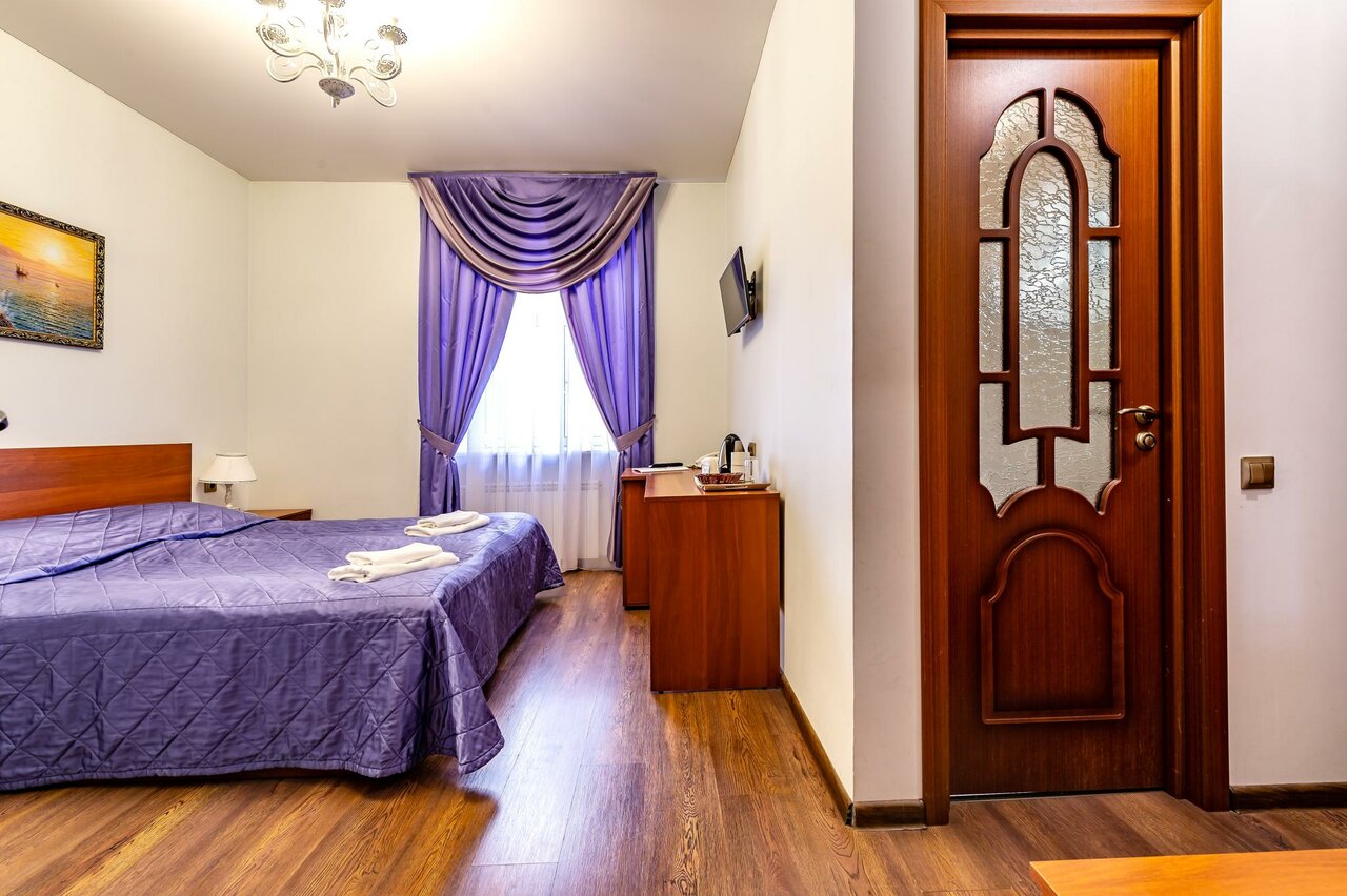 Гостиница Времена года Санкт-Петербург