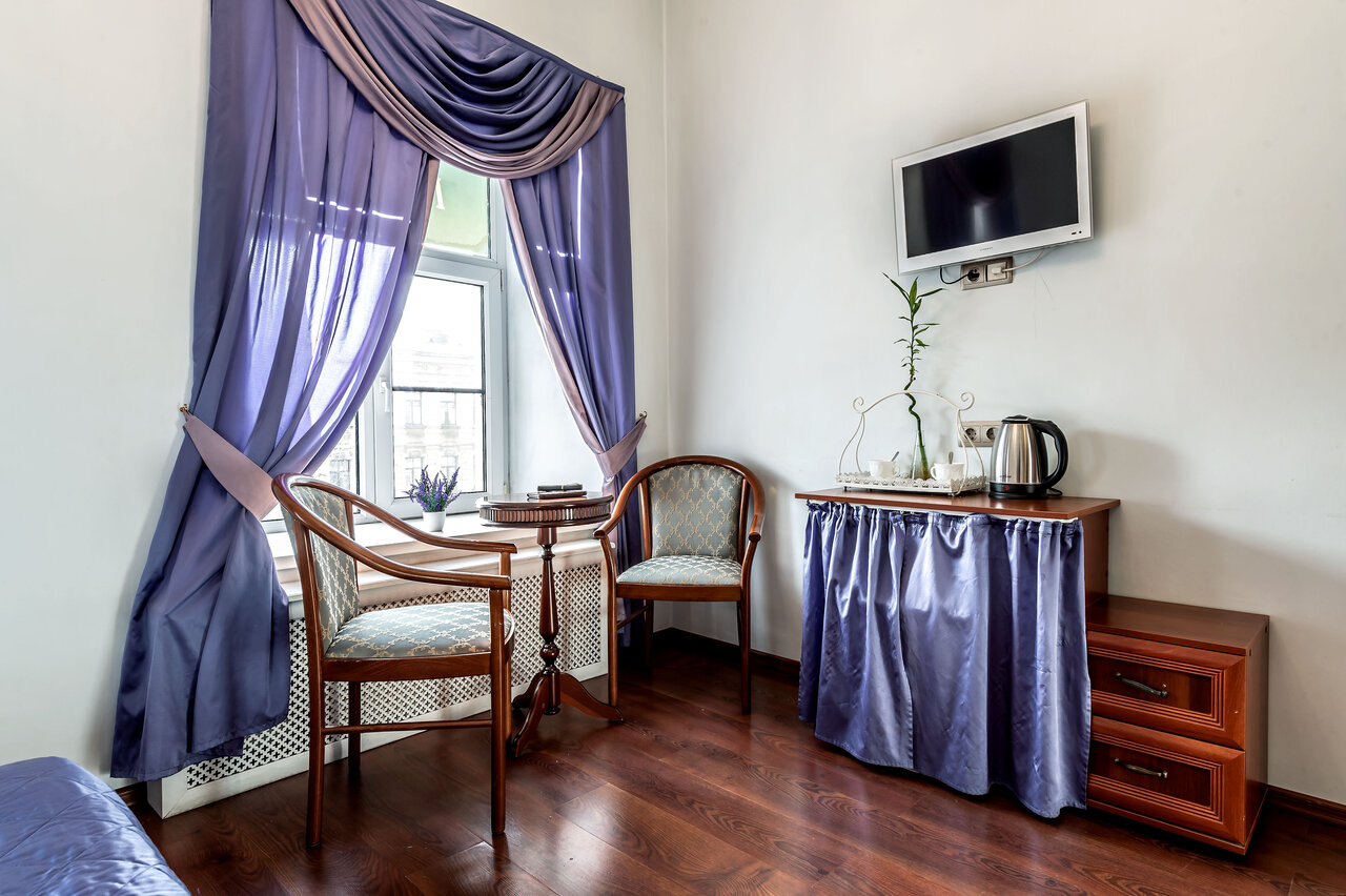 Гостиница Времена года Санкт-Петербург