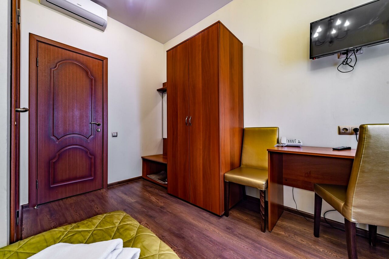 Гостиница Времена года Санкт-Петербург