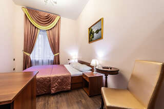 Гостиница Времена года Санкт-Петербург Семейный номер-3