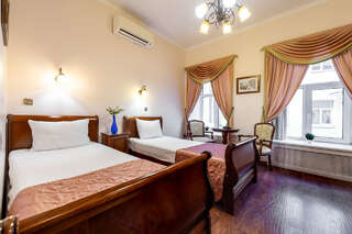 Гостиница Времена года Санкт-Петербург Улучшенный двухместный номер с 2 отдельными кроватями-4