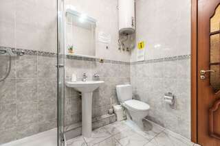 Гостиница Времена года Санкт-Петербург Номер полулюкс с 1 двуспальной кроватью-4