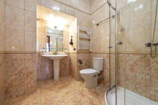 Гостиница Времена года Санкт-Петербург Улучшенный двухместный номер с 2 отдельными кроватями-11